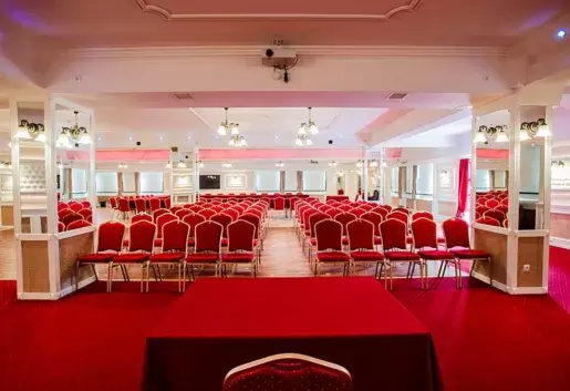 Przestrzenie biznesowe posiadające duże zaplecze do organizacji szkoleń na ponad 500 os&oacute;b&nbsp;