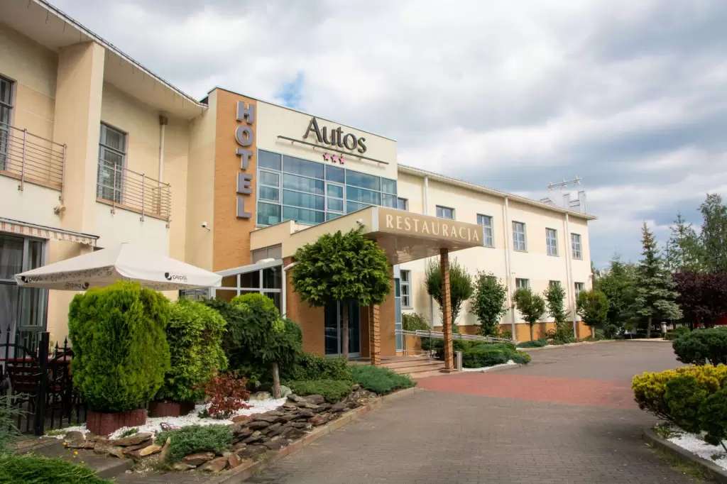 Restauracja i Hotel Autos***