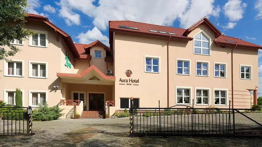 Aura Hotel***