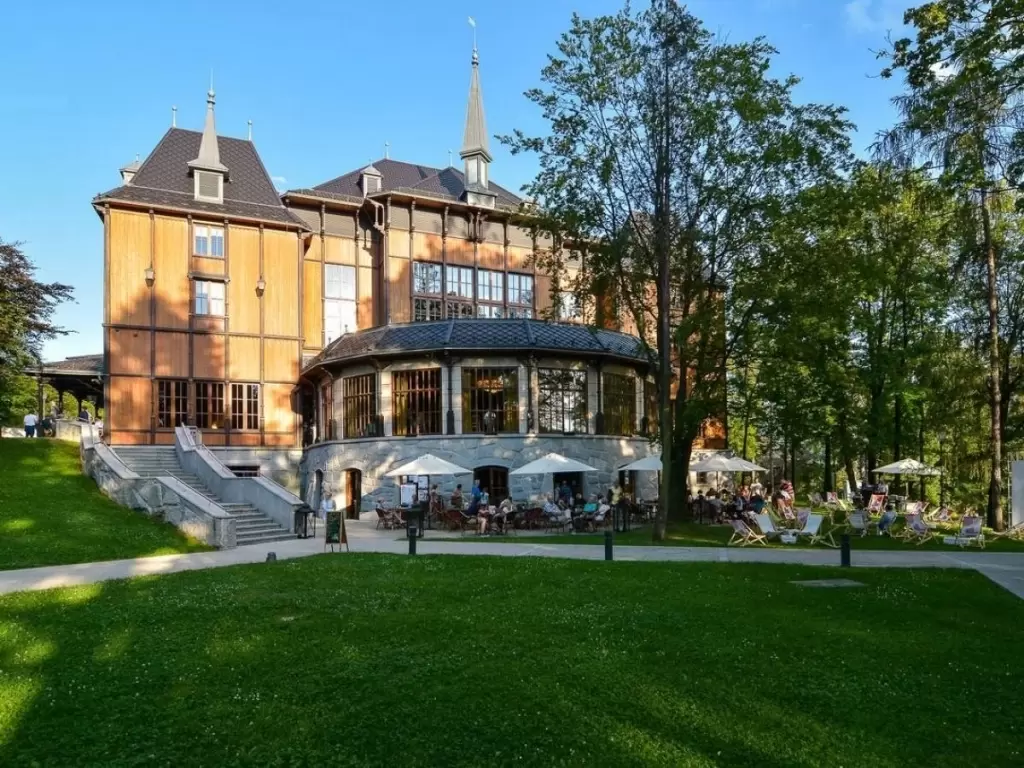 Centrum Kongresowe Szczawnica - Dworek Gościnny 