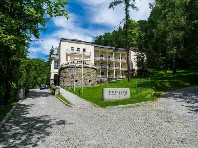 Modrzewie Park Hotel*****