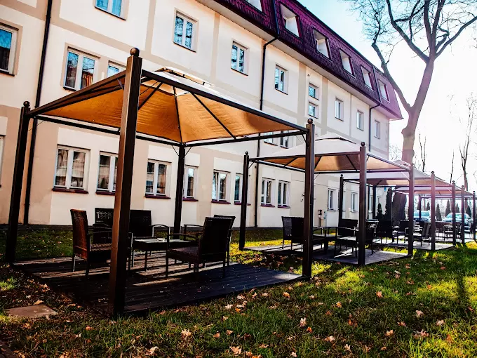 Holiday Park Hotel***