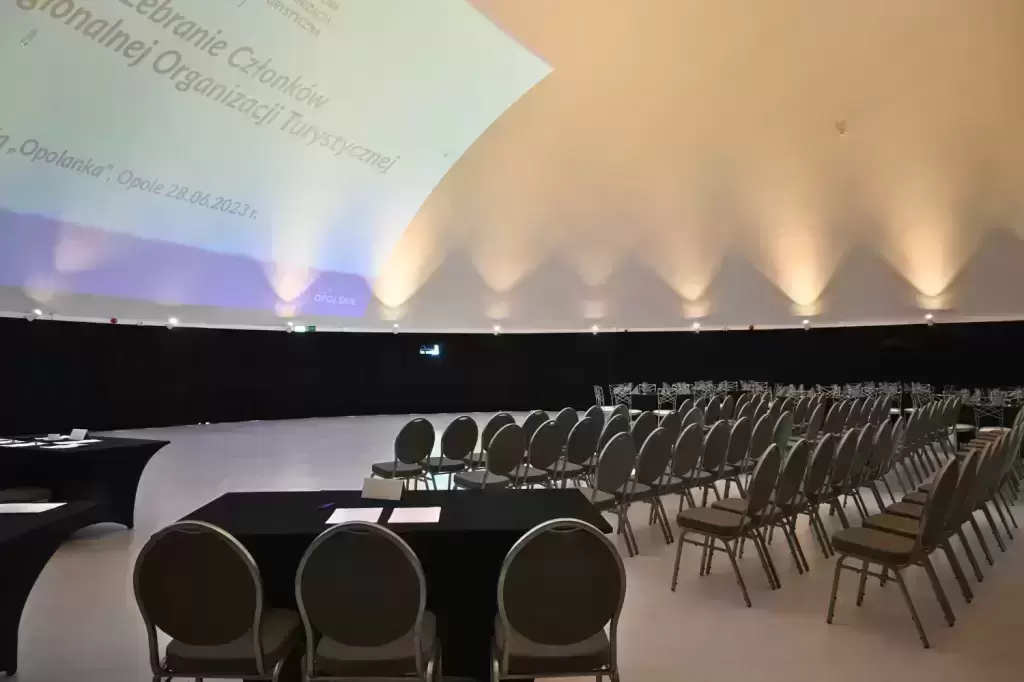 Opolanka Restaurant & Leisure***