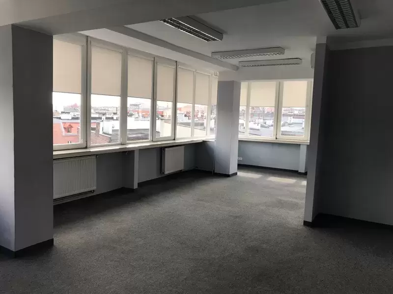 Centrum biurowo-szkoleniowe Moniuszki 7